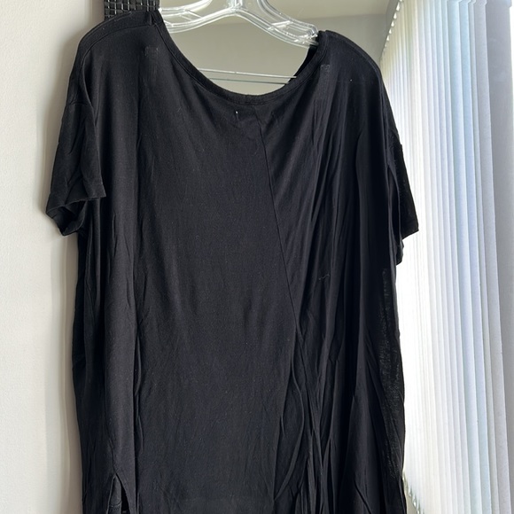 Hollister Basic T-Shirt with Printed Pocket - Picture 2 of 4